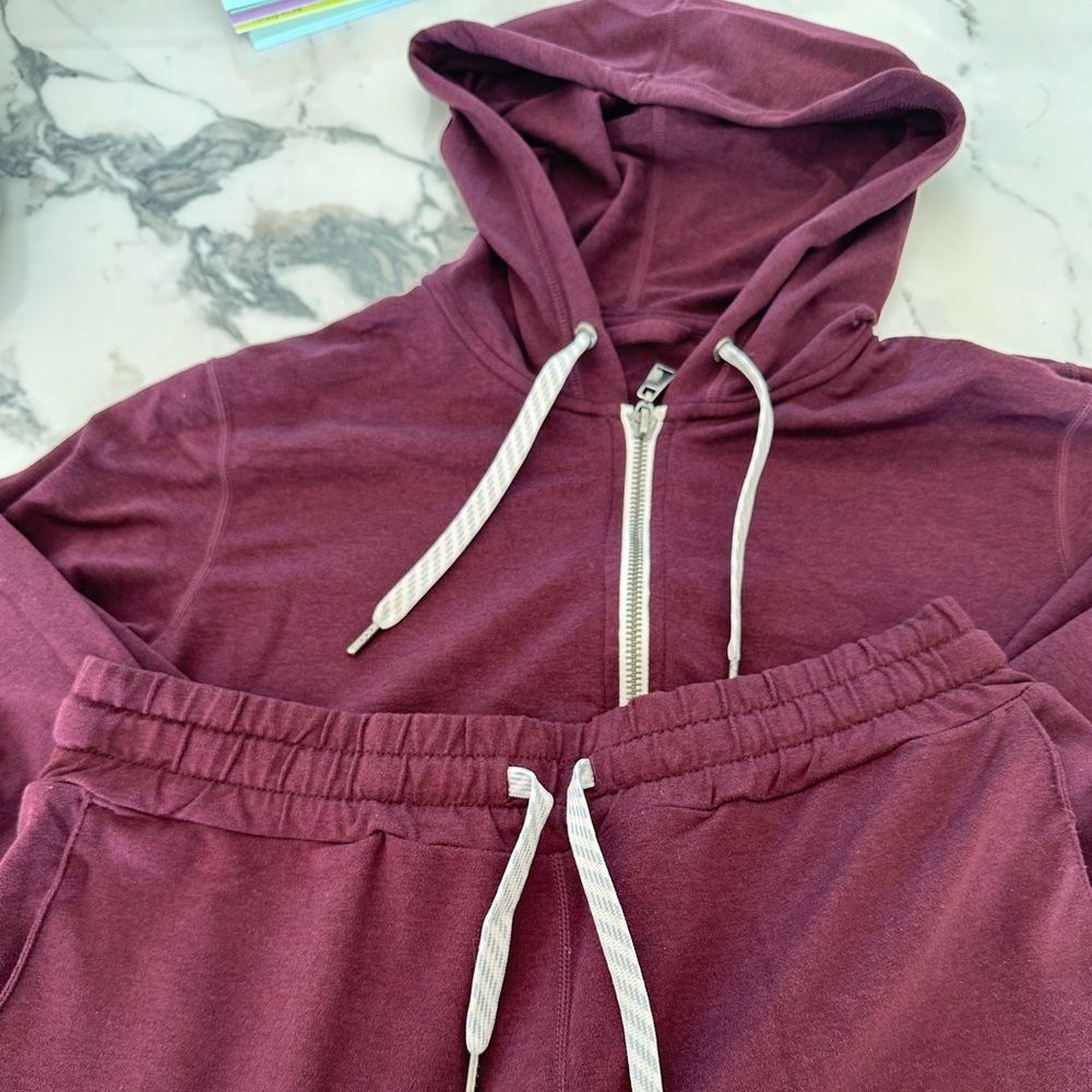 Vuori Halo Performance Hoodie and Performance Jogger size SM Burgundy